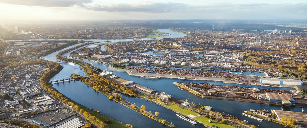 Visualisierung des geplanten Containerterminals im Duisburger Binnenhafen.