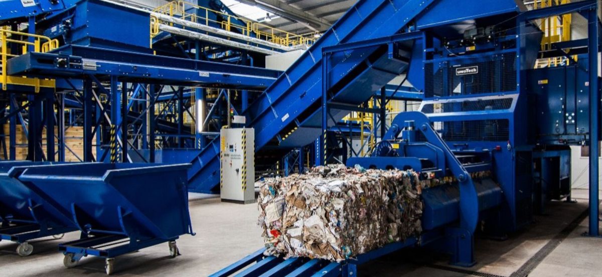 Ballenpresse in der Abfallwirtschaft von Sutco Recycling Technik