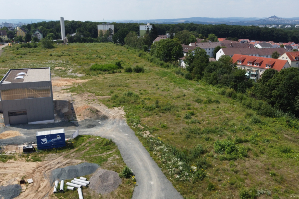 Drone flight over the FlexQuartier in summer 2021