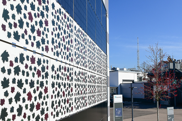 Side view of the pilot installation of the standard BIPV facade system.